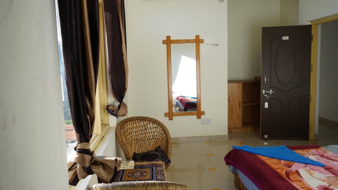 Oasis Guest House Bhagsu D'Shala Dharamszala Kültér fotó