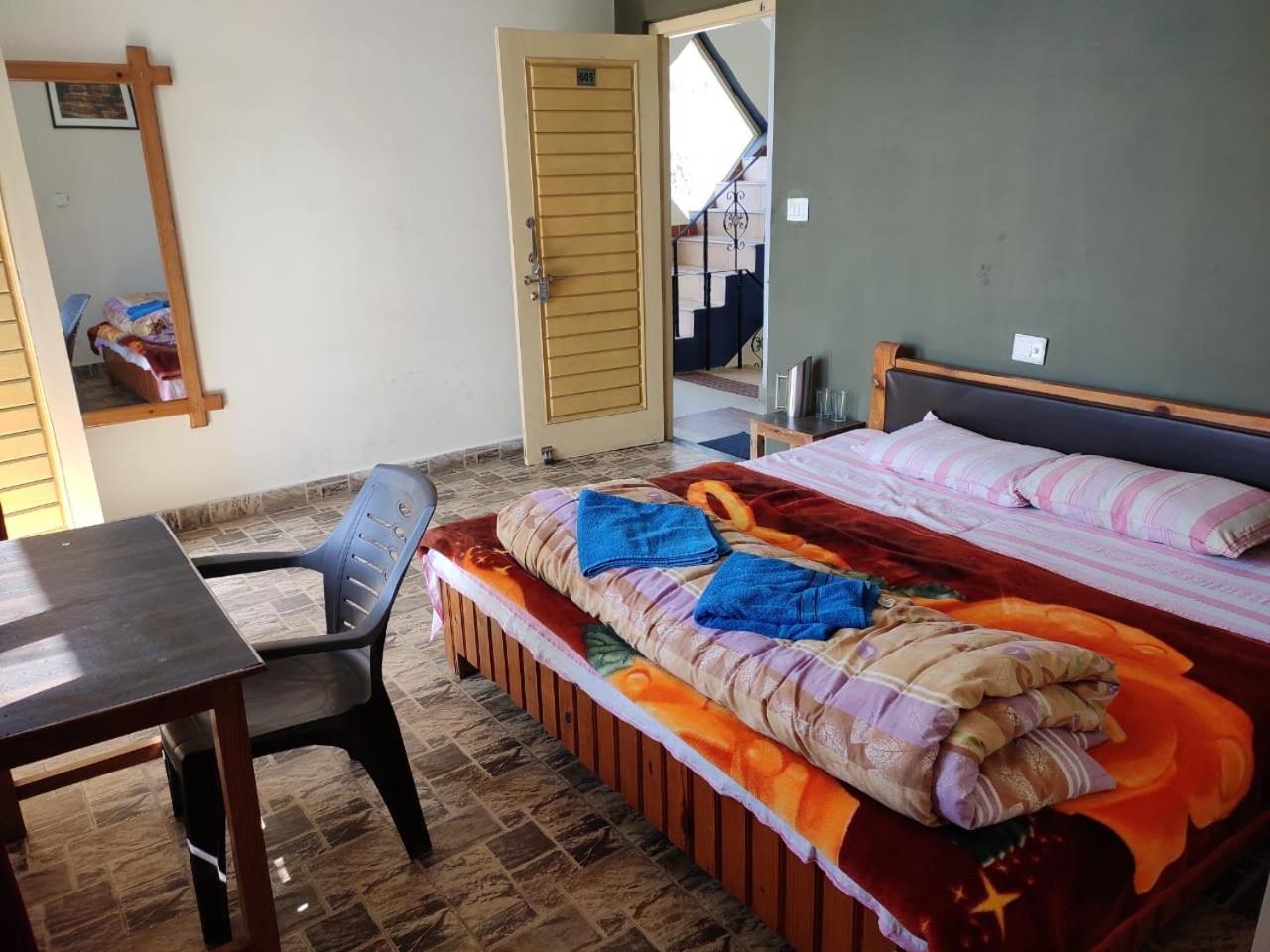 Oasis Guest House Bhagsu D'Shala Dharamszala Kültér fotó