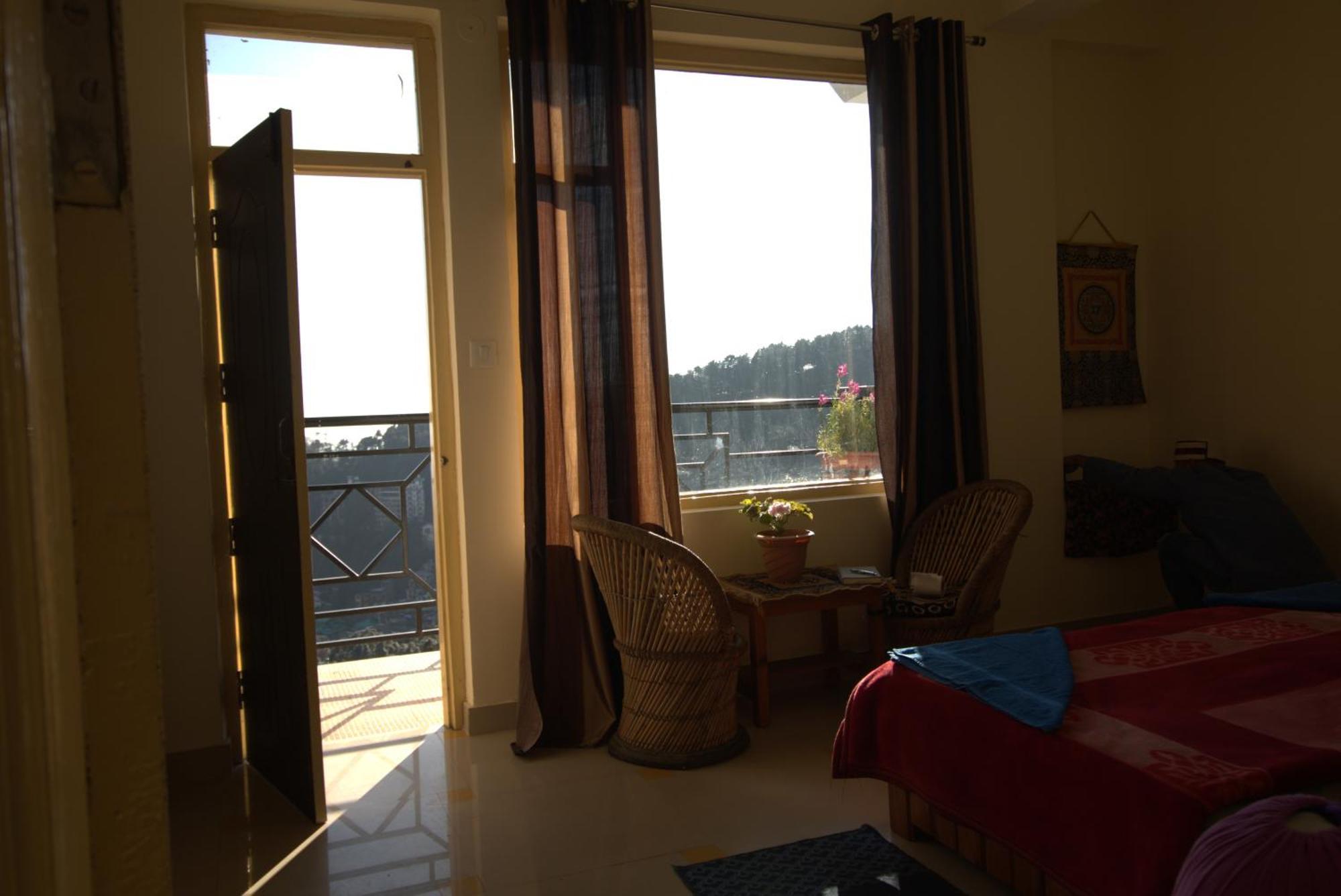Oasis Guest House Bhagsu D'Shala Dharamszala Kültér fotó